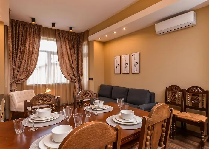 Sofia Dream Apartments - Jazzy Two Bedroom Suite By Flat Mаnager